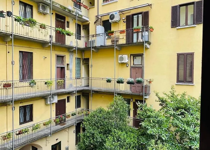 Appartement Charming Flat, And Close To Metro Milan